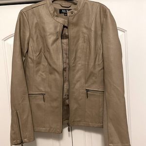 Women’s leather jacket